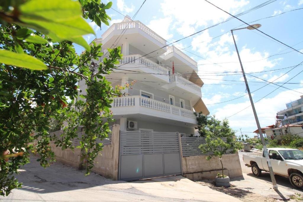 Apartments & Studios Ardian-Mandi Sarande-Albania Buitenkant foto