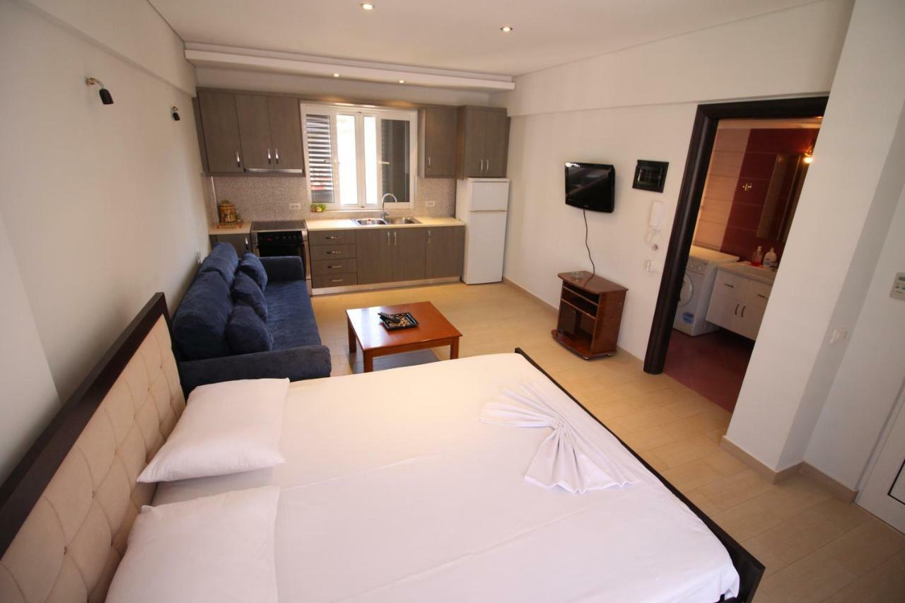 Apartments & Studios Ardian-Mandi Sarande-Albania Buitenkant foto