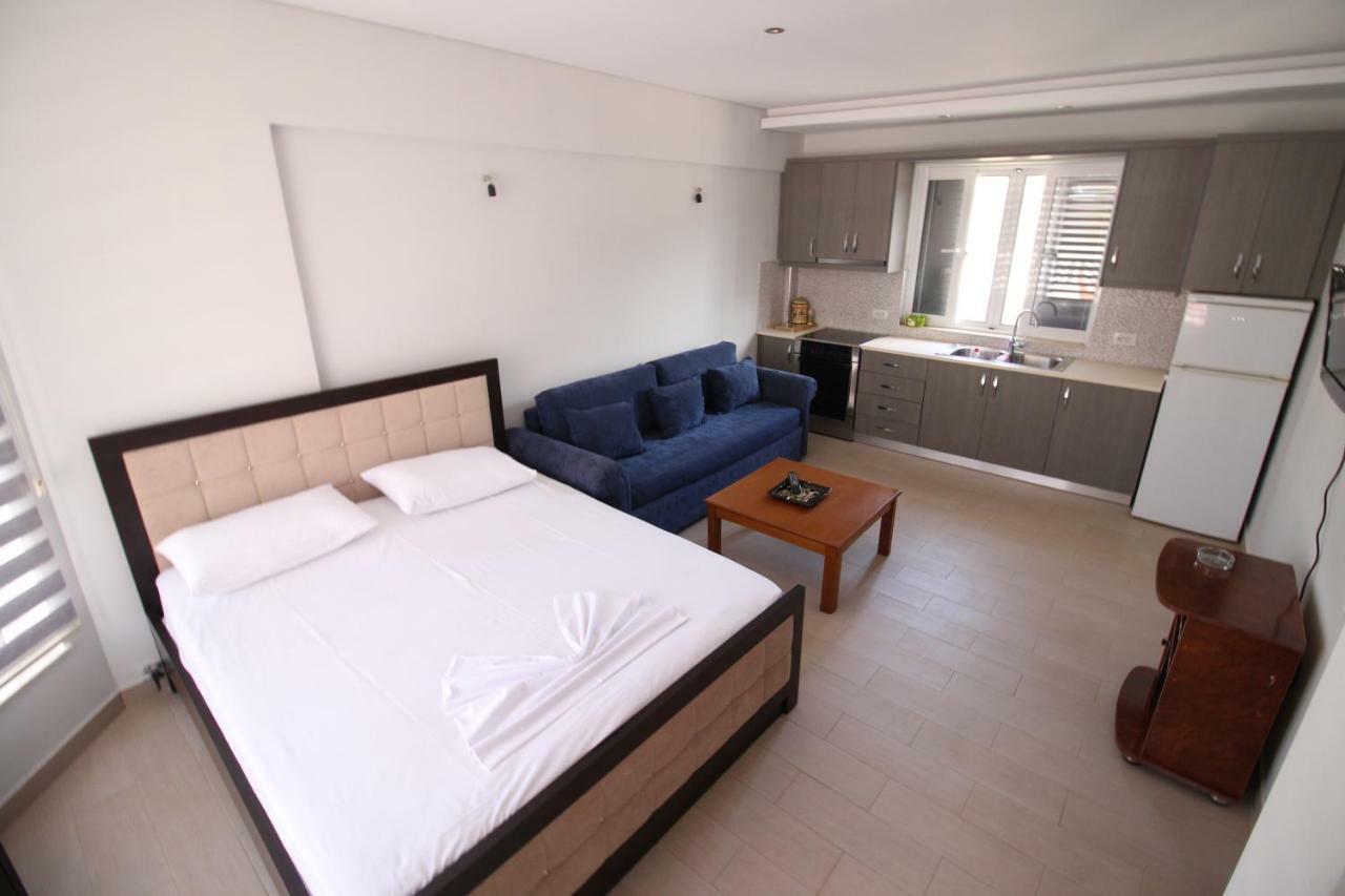 Apartments & Studios Ardian-Mandi Sarande-Albania Buitenkant foto