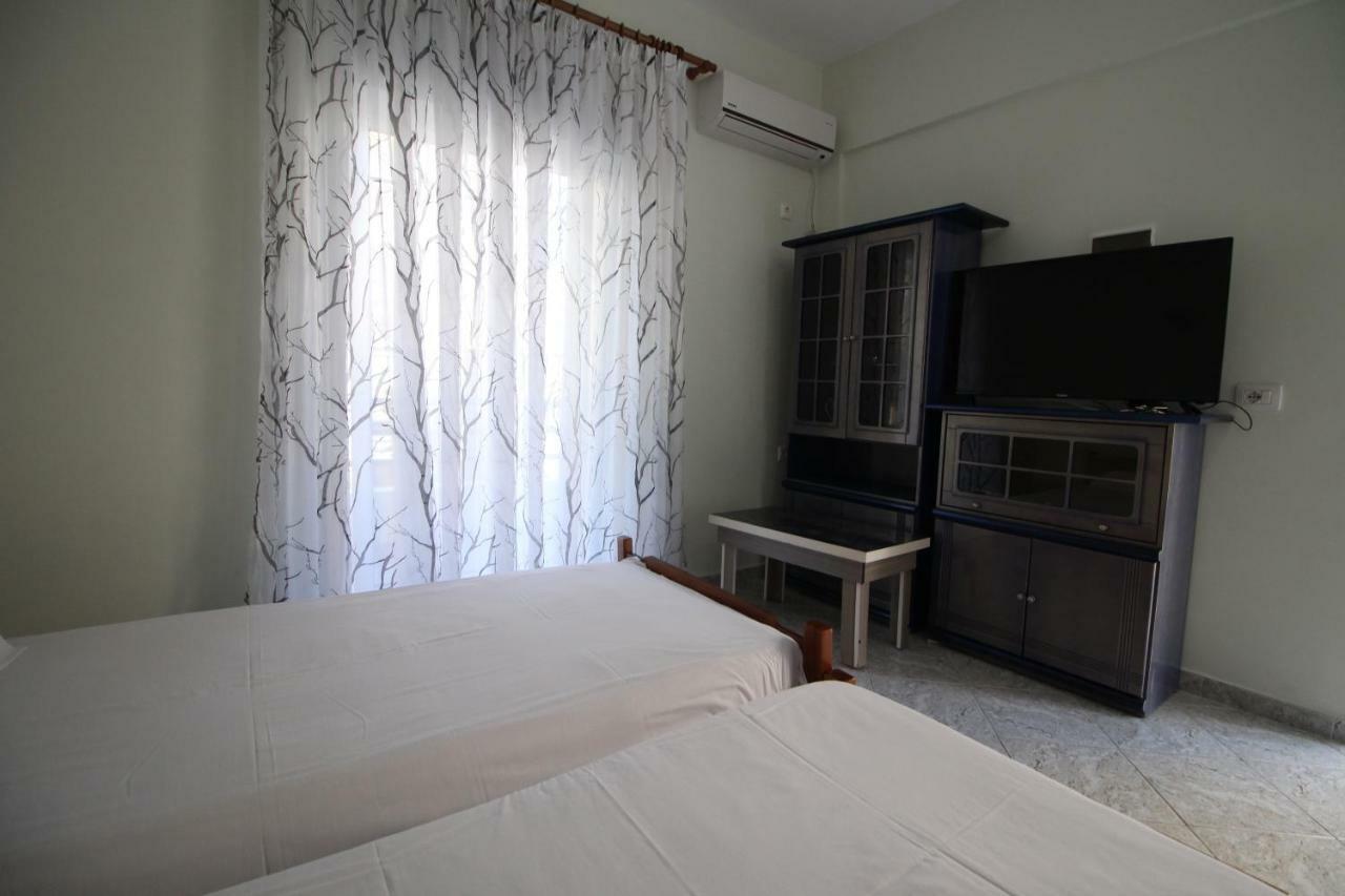 Apartments & Studios Ardian-Mandi Sarande-Albania Buitenkant foto